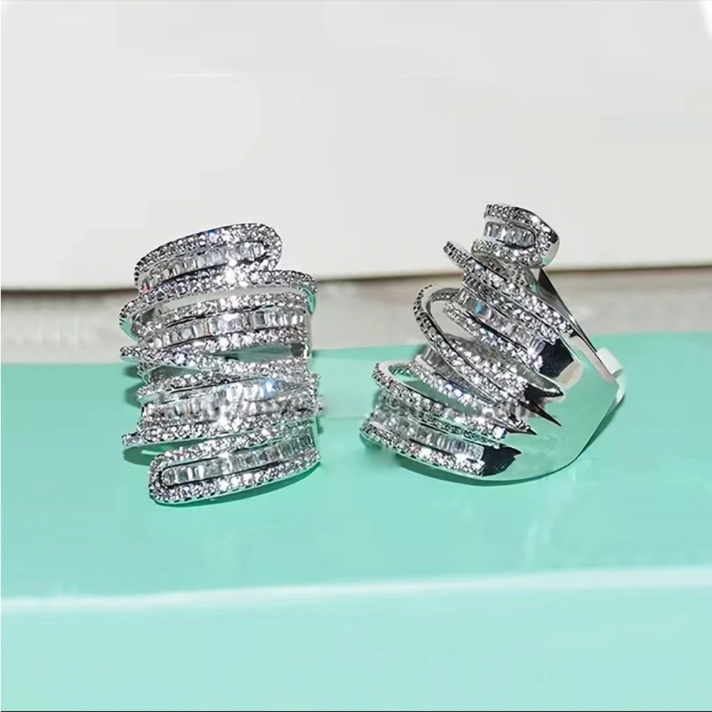 Sterling Silver 925 Cubic Zirconia Ring - Picture 4 of 8